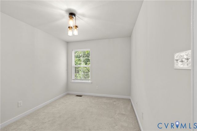 3372 Dewsberry Ln, Henrico, VA 23231