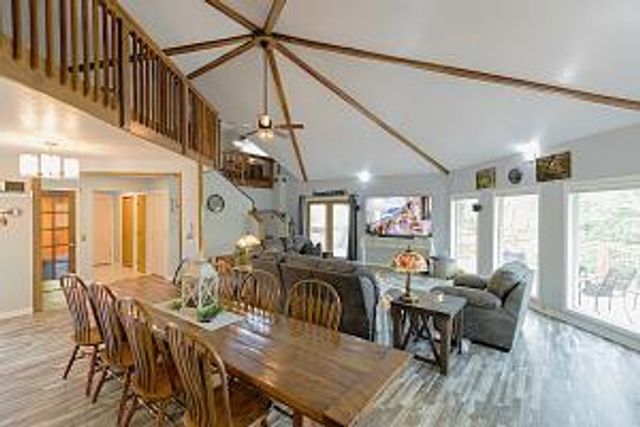 18992 Eagle Point Road, Eagle Rock, MO 65641