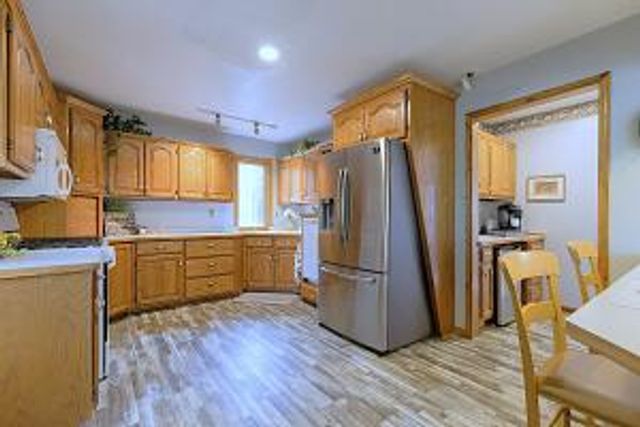 18992 Eagle Point Road, Eagle Rock, MO 65641