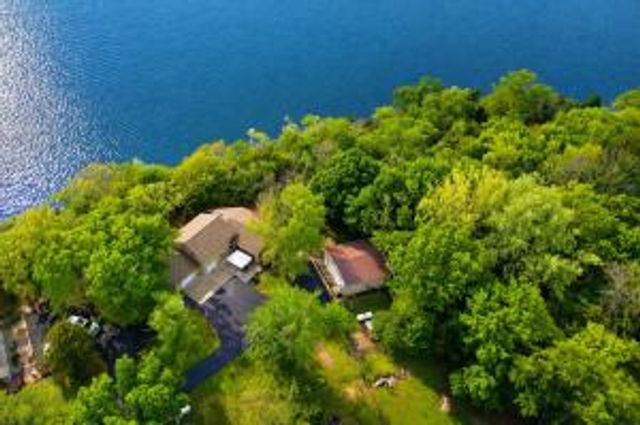 18992 Eagle Point Road, Eagle Rock, MO 65641