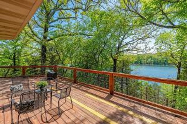 18992 Eagle Point Road, Eagle Rock, MO 65641