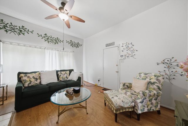 4737 S LANGLEY Avenue, Chicago, IL 60615