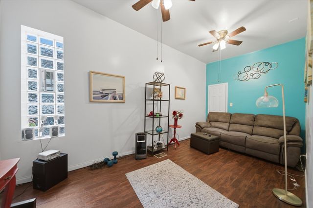 4737 S LANGLEY Avenue, Chicago, IL 60615