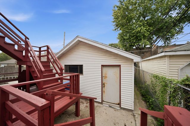4737 S LANGLEY Avenue, Chicago, IL 60615