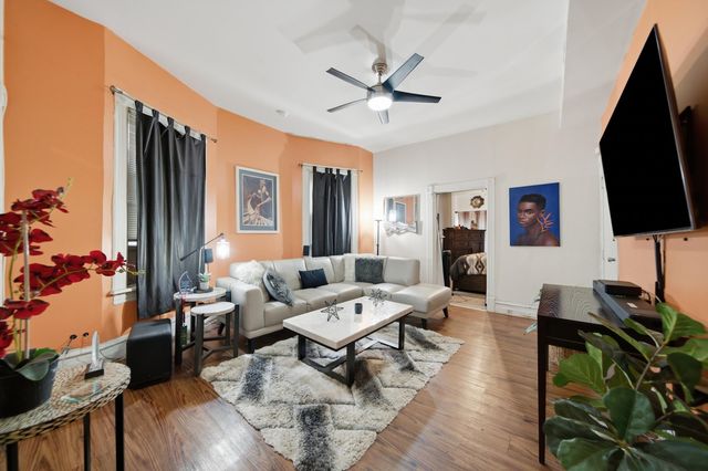 4737 S LANGLEY Avenue, Chicago, IL 60615