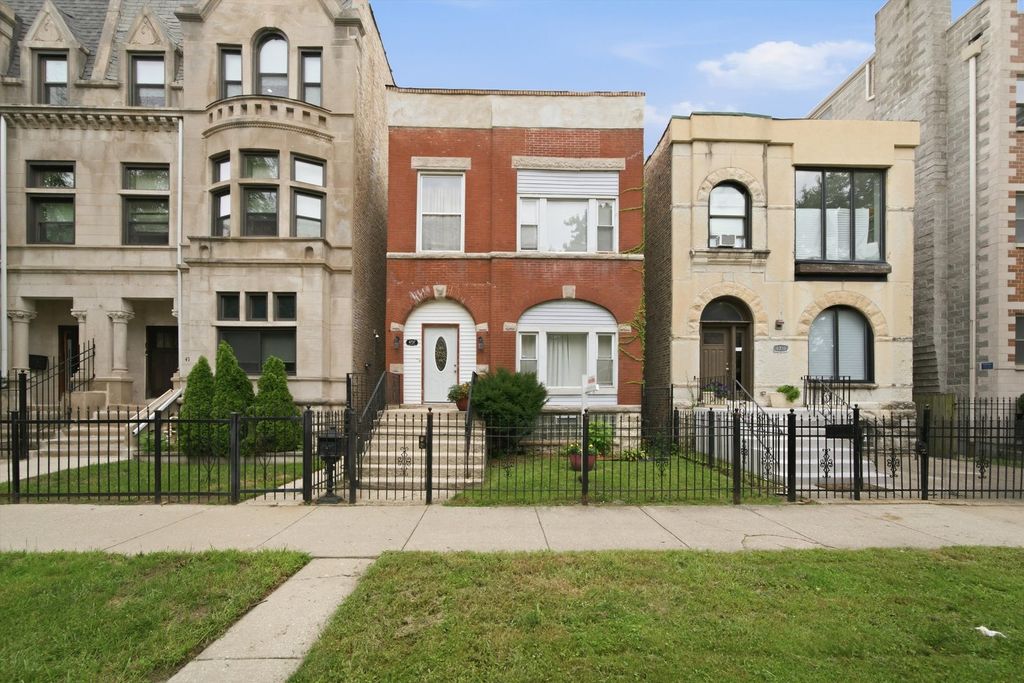4737 S LANGLEY Avenue, Chicago, IL 60615