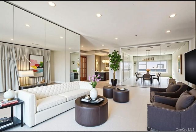 110-11 Queens Boulevard 25D, Forest Hills, NY 11375