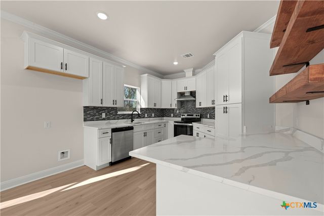 214 Spindletop Street, Gatesville, TX 76528