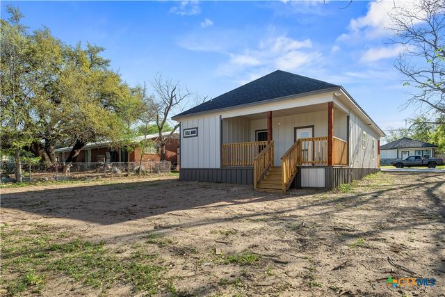 214 Spindletop Street, Gatesville, TX 76528