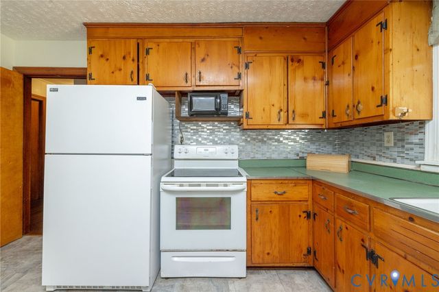 502 Delton Ave, Hopewell, VA 23860