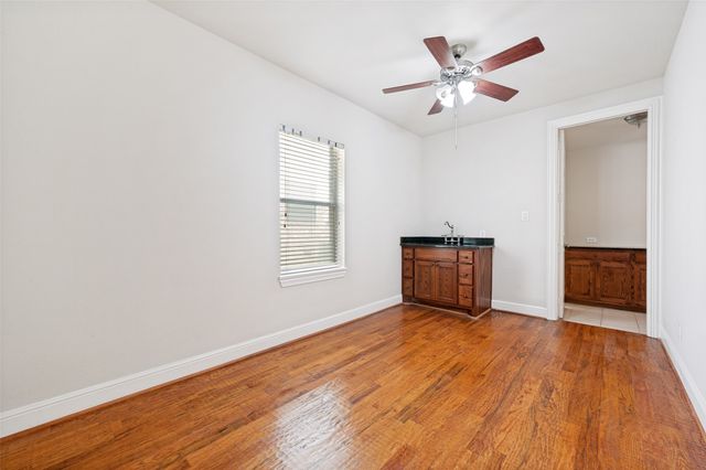 1417 E Branch Hollow Drive, Carrollton, TX 75007