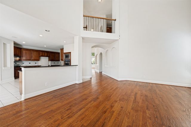 1417 E Branch Hollow Drive, Carrollton, TX 75007