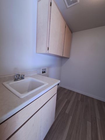 1537 Hartell Street, Medford, OR 97504