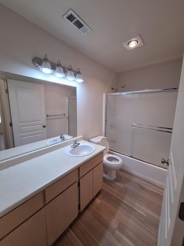 1537 Hartell Street, Medford, OR 97504