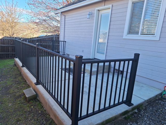 1537 Hartell Street, Medford, OR 97504