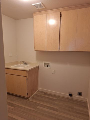 1537 Hartell Street, Medford, OR 97504