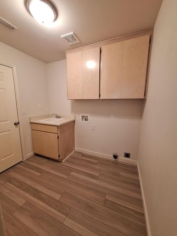 1537 Hartell Street, Medford, OR 97504