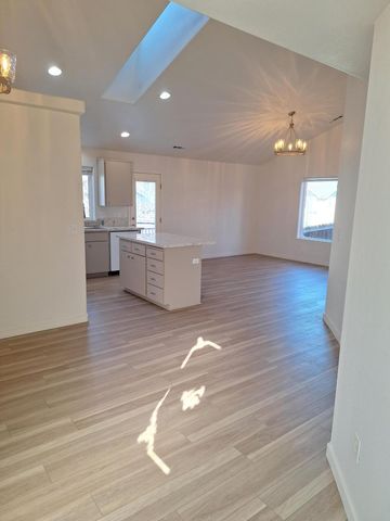 1537 Hartell Street, Medford, OR 97504