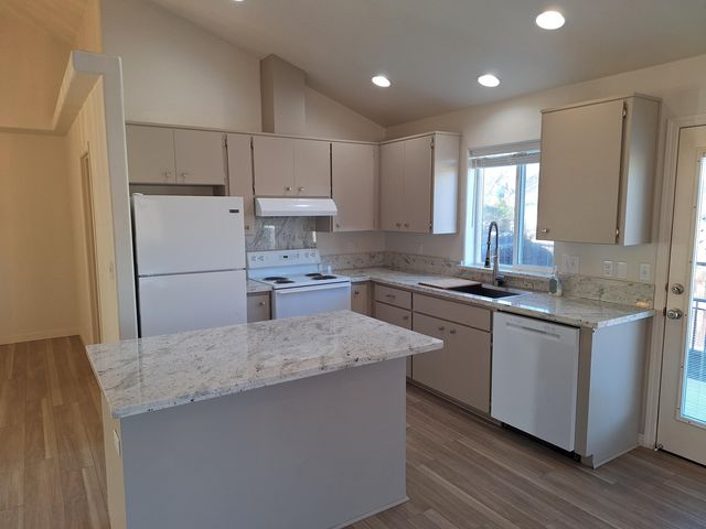 1537 Hartell Street, Medford, OR 97504