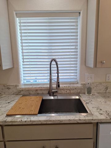 1537 Hartell Street, Medford, OR 97504