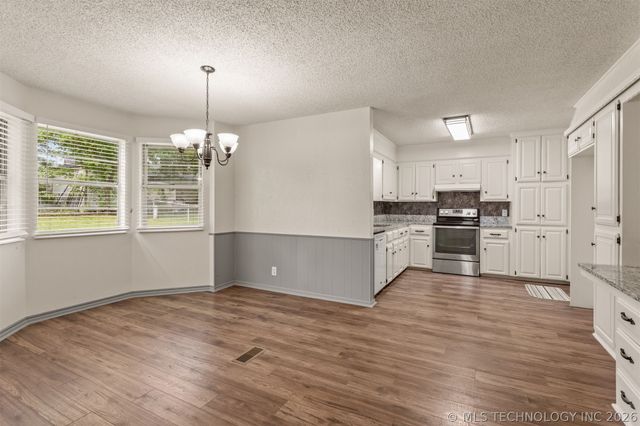 1508 Cardinal Circle, Sapulpa, OK 74066