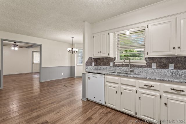 1508 Cardinal Circle, Sapulpa, OK 74066