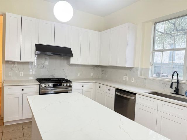 15220 Calaveras DR, Austin, TX 78717