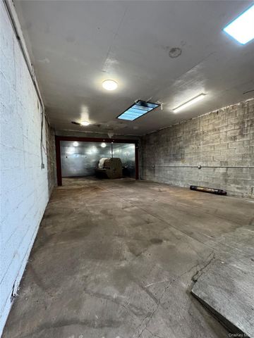 171-65 46th Avenue, Flushing, NY 11358