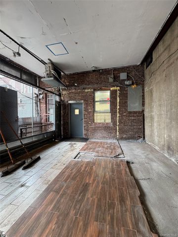 171-65 46th Avenue, Flushing, NY 11358