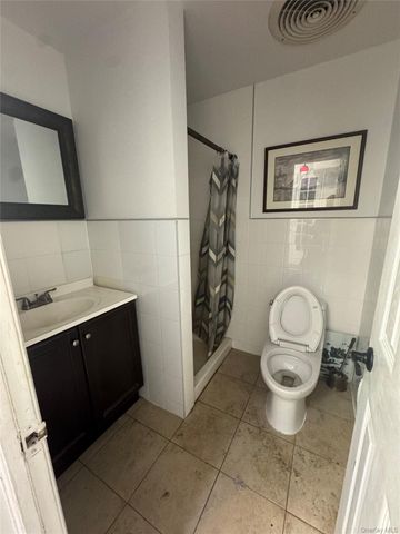 171-65 46th Avenue, Flushing, NY 11358