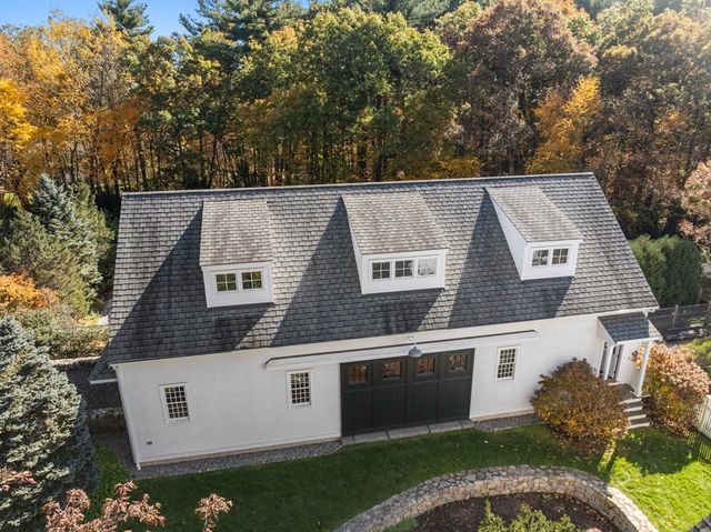 10 Queen Anne Rd, Hopkinton, MA 01748