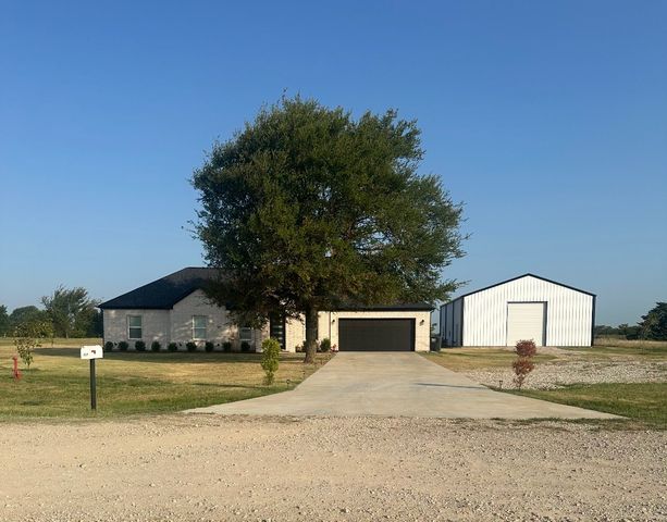 497 Private Road 7413, Wills Point, TX 75169