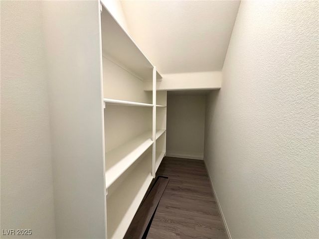 10024 Ullom Drive, Las Vegas, NV 89141