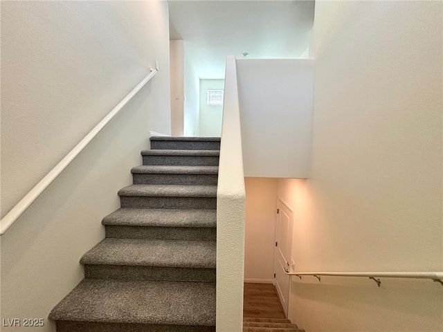 10024 Ullom Drive, Las Vegas, NV 89141