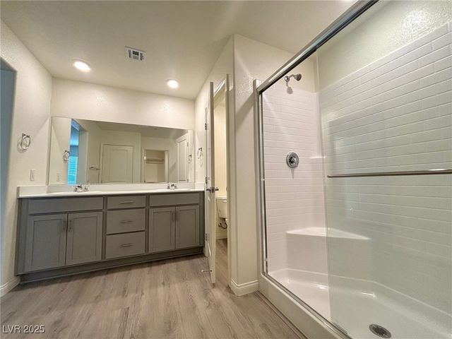 10024 Ullom Drive, Las Vegas, NV 89141