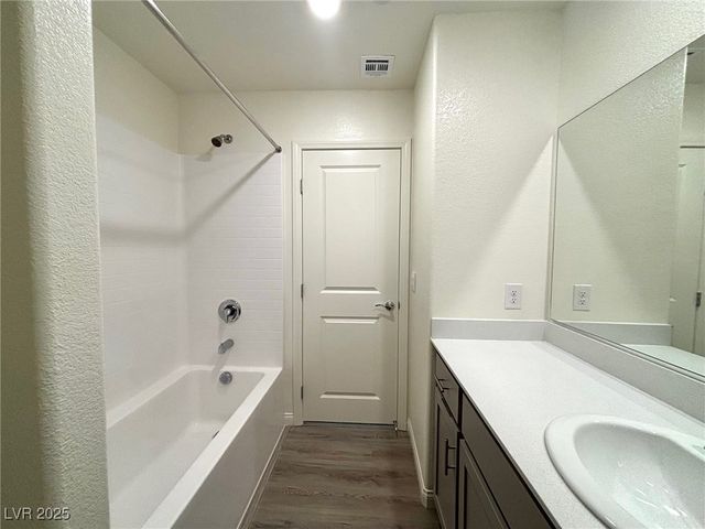 10024 Ullom Drive, Las Vegas, NV 89141