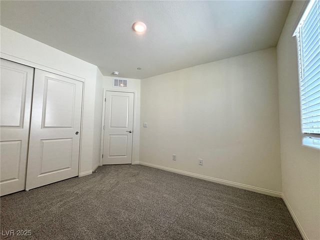 10024 Ullom Drive, Las Vegas, NV 89141