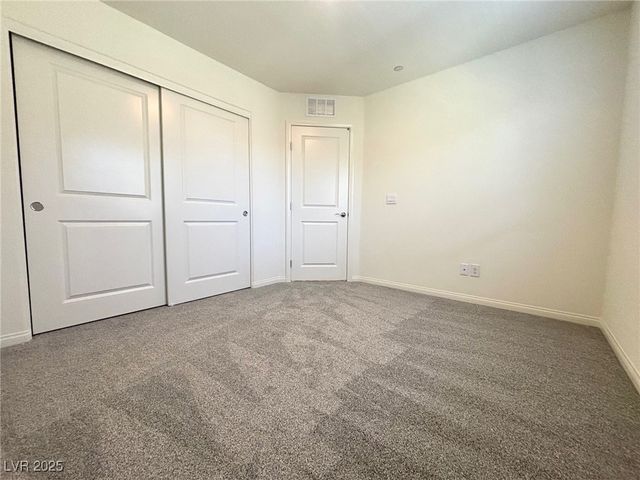 10024 Ullom Drive, Las Vegas, NV 89141