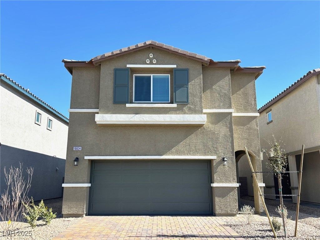 10024 Ullom Drive, Las Vegas, NV 89141