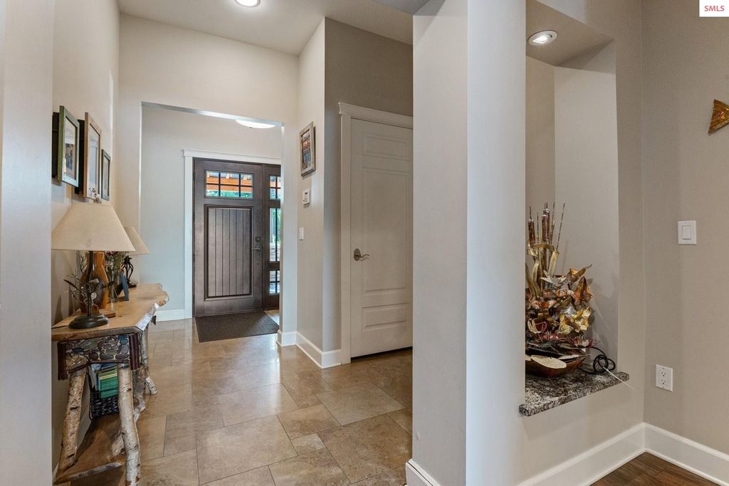 606 Sandpoint Ave, Sandpoint, ID 83864 photo 4