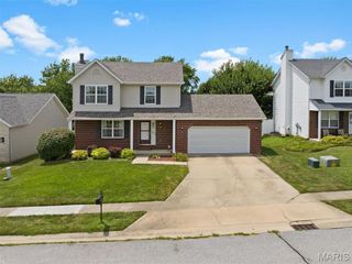 957 Pacific Crossing Drive, O'fallon, IL 62269