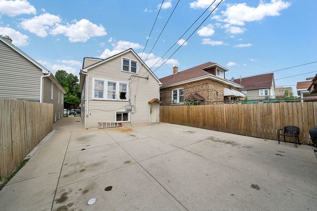 5149 S Sacramento Avenue, Chicago, IL 60632