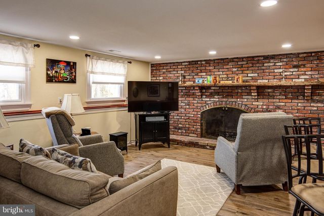 237 CREEK RD, Bellmawr, NJ 08031