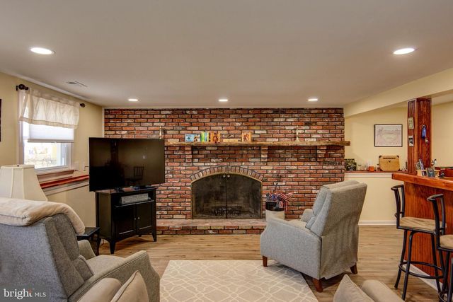 237 CREEK RD, Bellmawr, NJ 08031