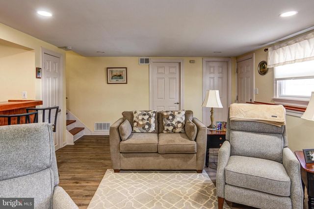 237 CREEK RD, Bellmawr, NJ 08031