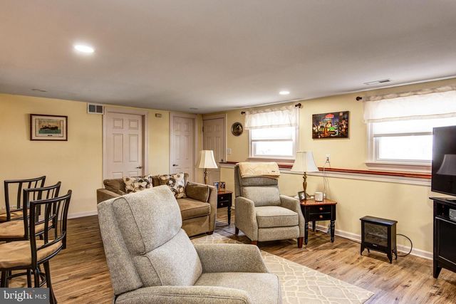 237 CREEK RD, Bellmawr, NJ 08031