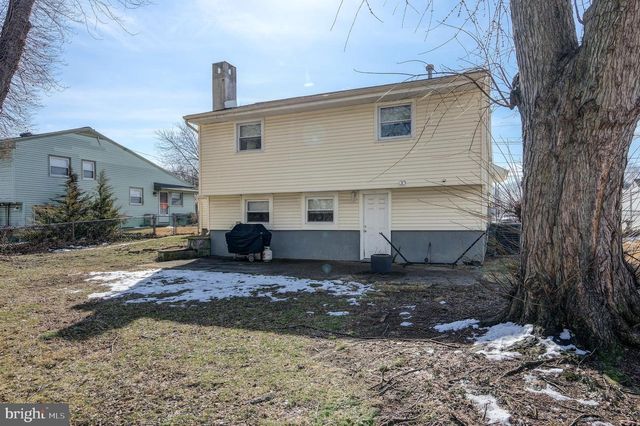 237 CREEK RD, Bellmawr, NJ 08031