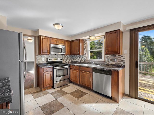 9402 GRANDHAVEN AVE, Upper Marlboro, MD 20772