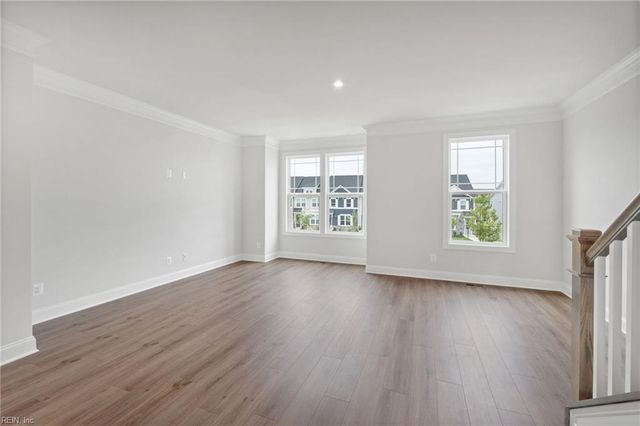 11 Bracewell LN, Yorktown, VA 23692