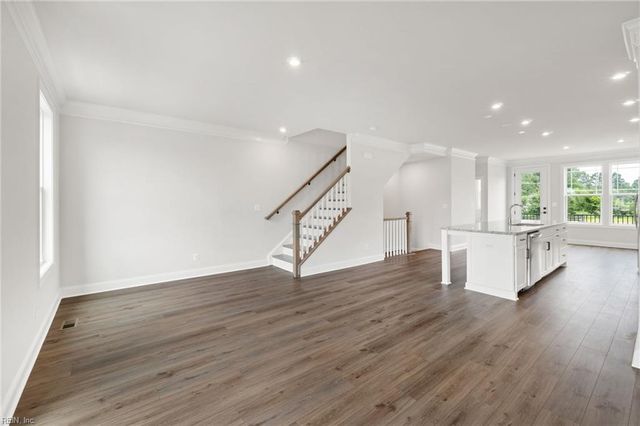 11 Bracewell LN, Yorktown, VA 23692